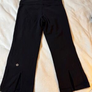 Lululemon Black Cropped Leggings